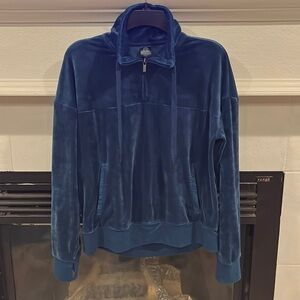 Velvet C9 by Champion 1/4 zip sweatshirt. Women’s size small.